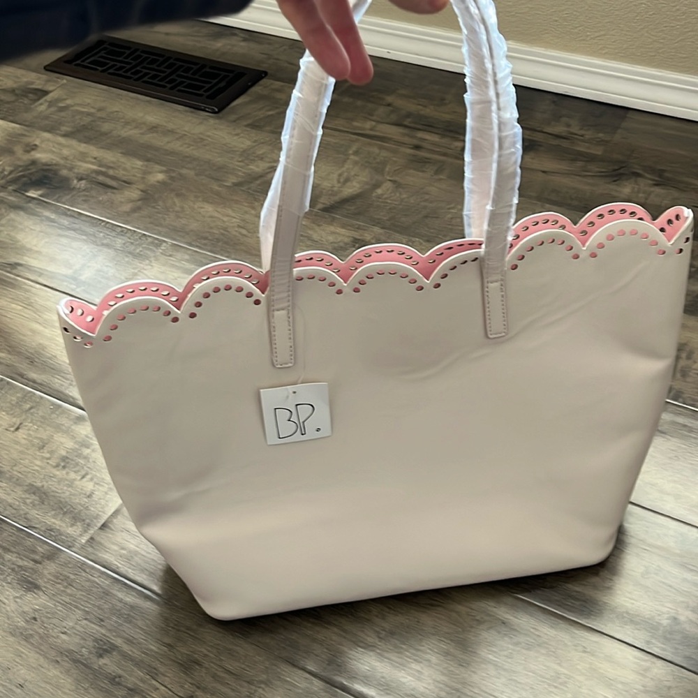 NWT tote from BP